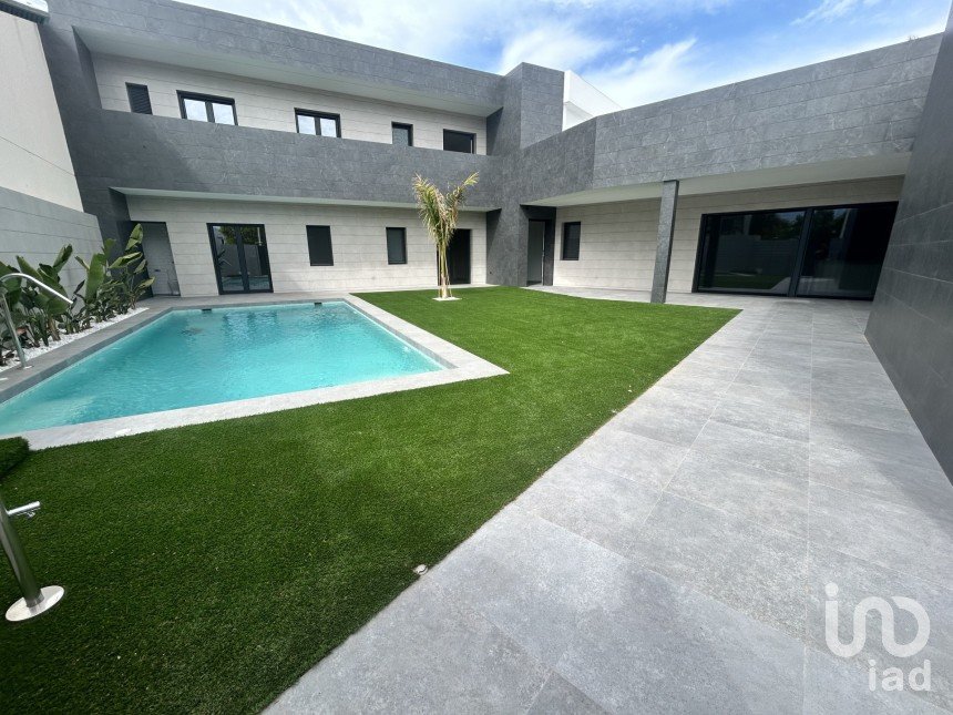 Chalet 5 habitaciones de 367 m² en San Pedro del Pinatar (30740)