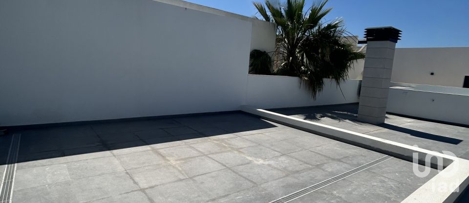 Chalet 5 habitaciones de 367 m² en San Pedro del Pinatar (30740)