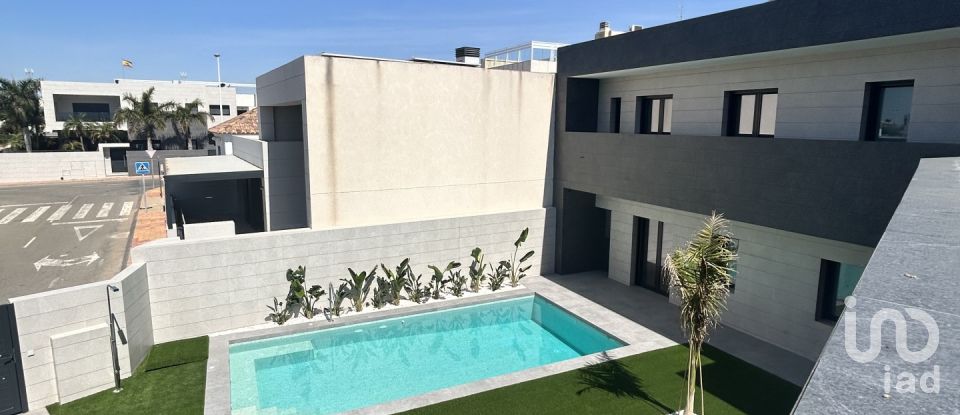 Chalet 5 habitaciones de 367 m² en San Pedro del Pinatar (30740)