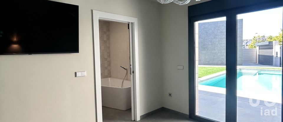 Chalet 5 habitaciones de 367 m² en San Pedro del Pinatar (30740)