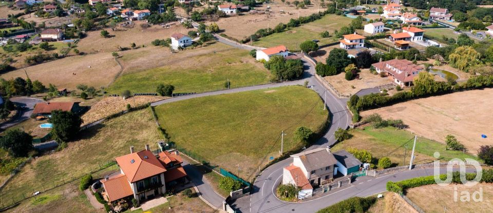 Terrain à bâtir de 5 366 m² à Arroyo (33392)