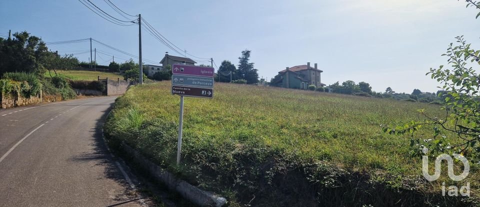 Terrain à bâtir de 5 366 m² à Arroyo (33392)