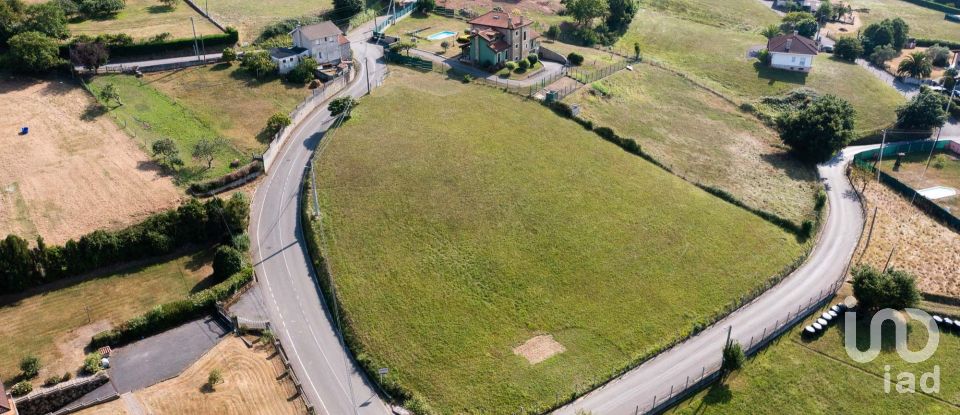 Terrain à bâtir de 5 366 m² à Arroyo (33392)