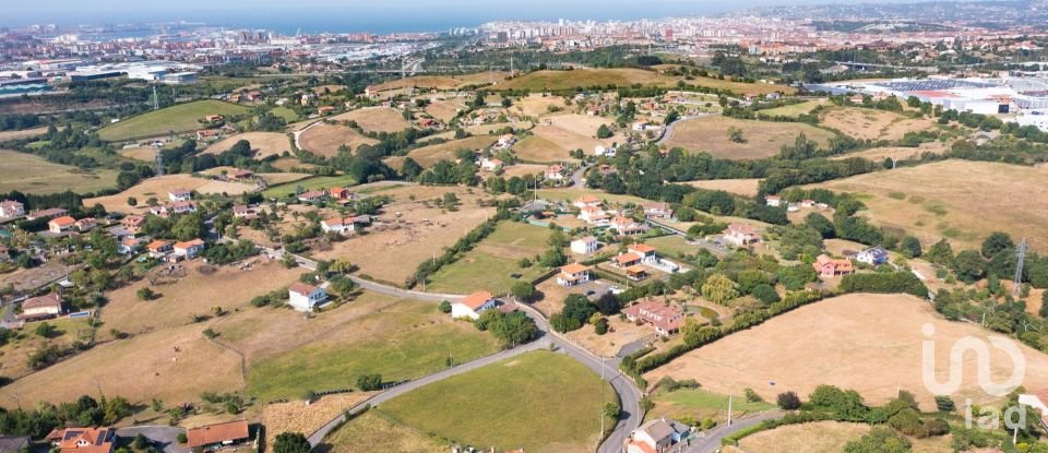 Terrain à bâtir de 5 366 m² à Arroyo (33392)