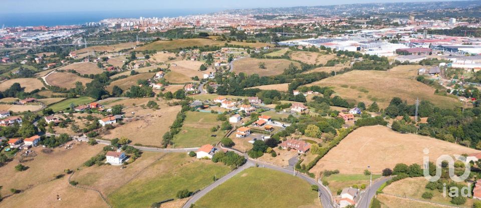 Terrain à bâtir de 5 366 m² à Arroyo (33392)