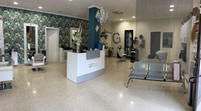 Shop / premises commercial of 148 m² in Tortosa (43500)