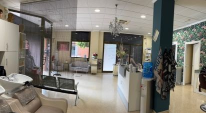 Shop / premises commercial of 148 m² in Tortosa (43500)