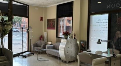 Shop / premises commercial of 148 m² in Tortosa (43500)