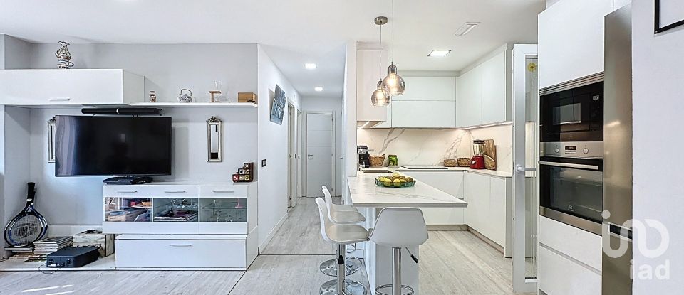 Piso 3 habitaciones de 88 m² en Aren (36992)