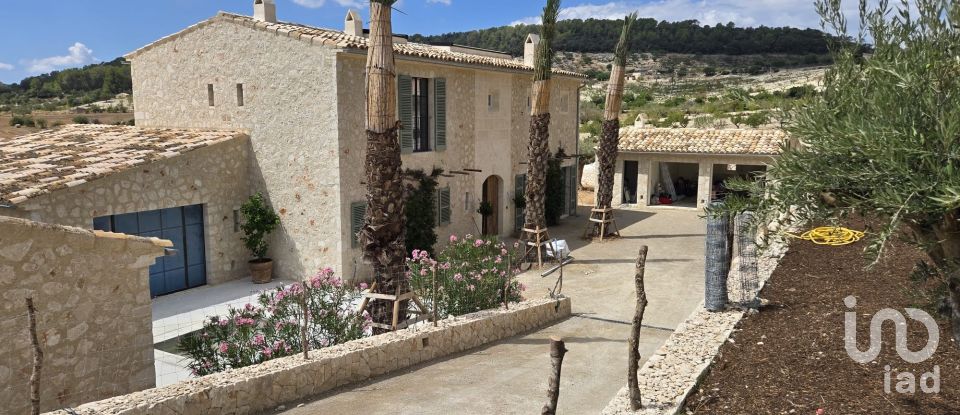 Cottage 6 bedrooms of 718 m² in Montuiri (07230)