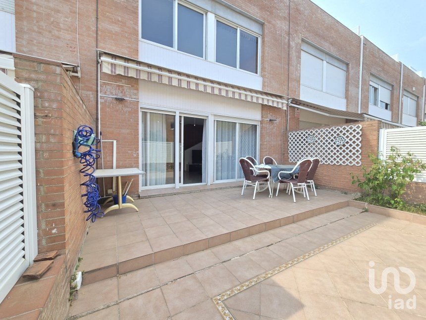 Casa 4 habitacions de 219 m² a Sabadell (08207)