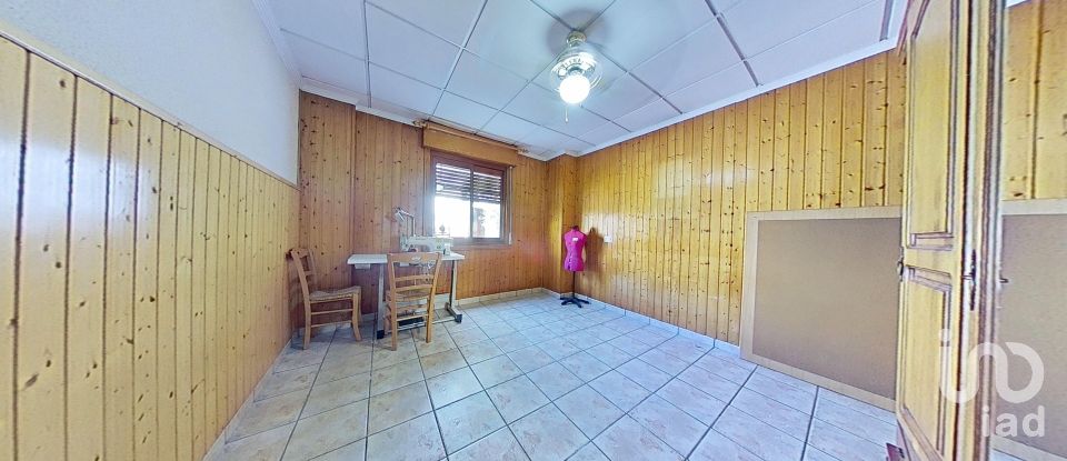 Casa de poble 6 habitacions de 275 m² a Catral (03158)