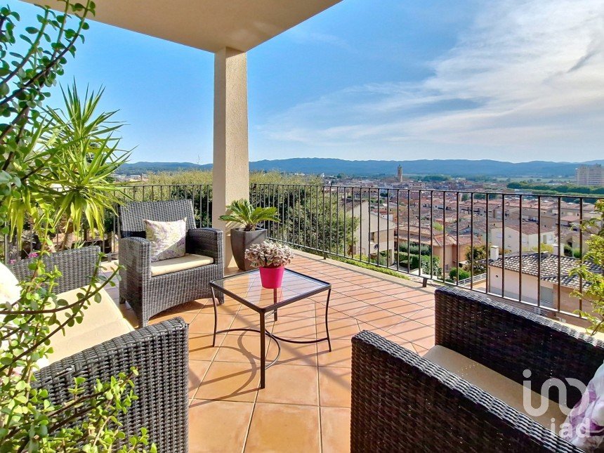 Maison 3 chambres de 250 m² à La Bisbal d'Emporda (17100)