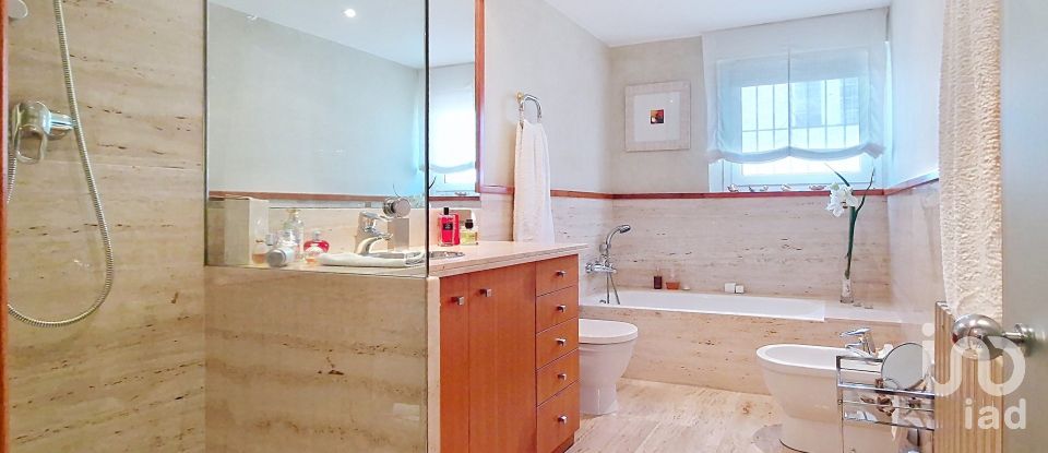 Maison 3 chambres de 250 m² à La Bisbal d'Emporda (17100)