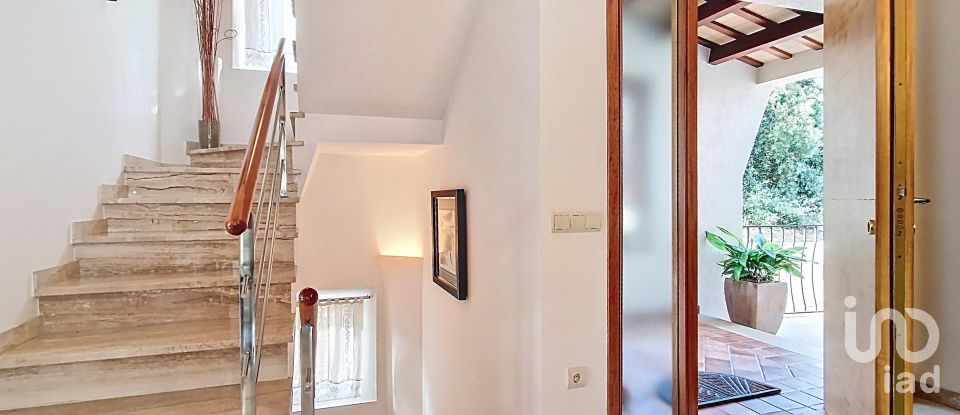 Maison 3 chambres de 250 m² à La Bisbal d'Emporda (17100)