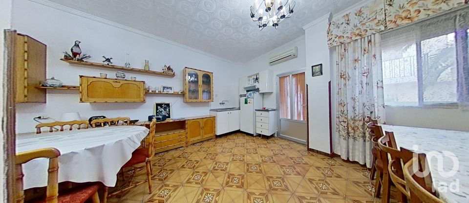 Immeuble de 560 m² à Ruidera (13249)