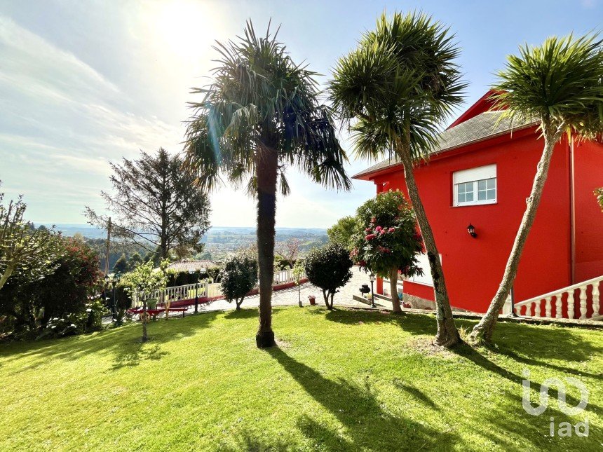 Chalet 5 habitaciones de 336 m² en Acea Da Ma (15174)