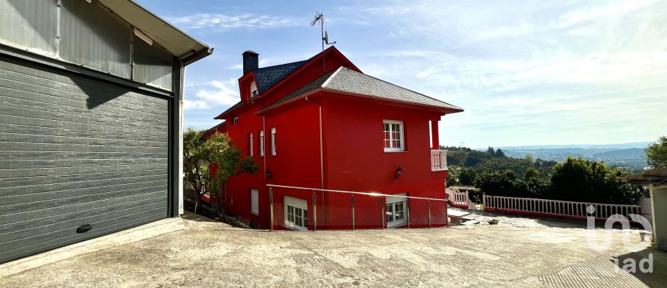 Chalet 5 habitaciones de 336 m² en Acea Da Ma (15174)