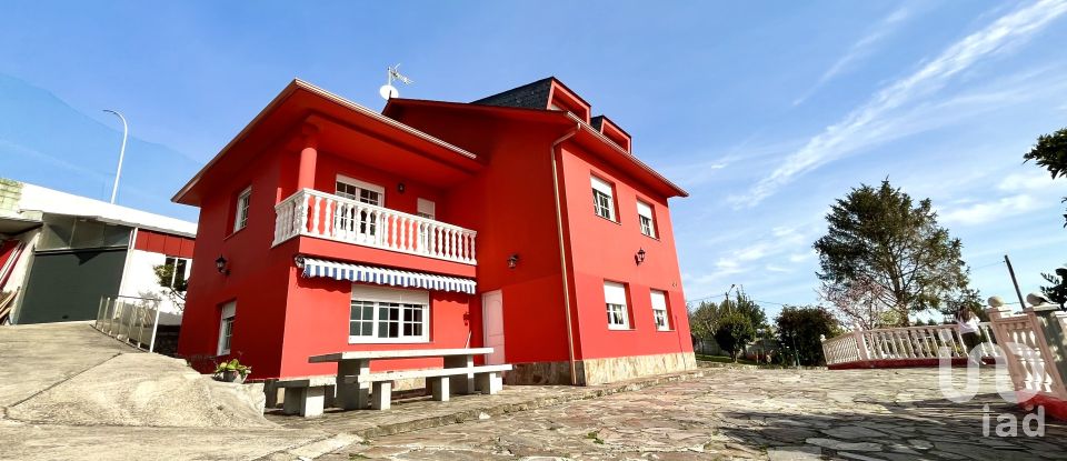 Chalet 5 habitaciones de 336 m² en Acea Da Ma (15174)