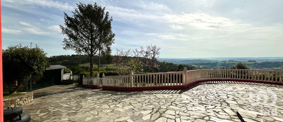 Chalet 5 habitaciones de 336 m² en Acea Da Ma (15174)