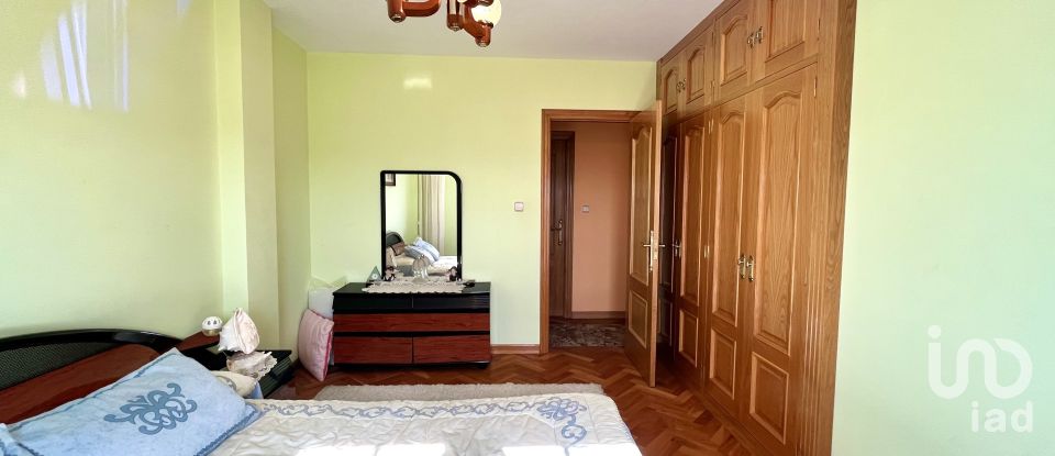 Chalet 5 habitaciones de 336 m² en Acea Da Ma (15174)