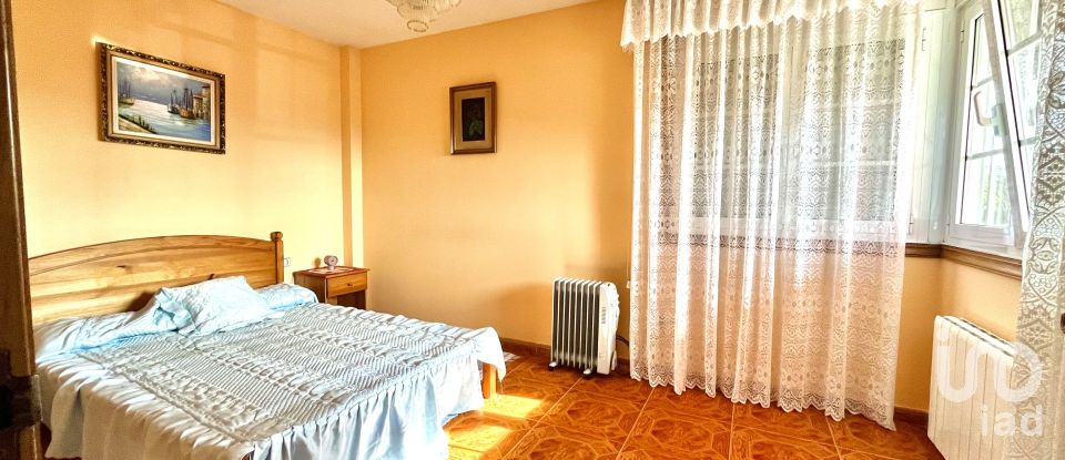 Chalet 5 habitaciones de 336 m² en Acea Da Ma (15174)