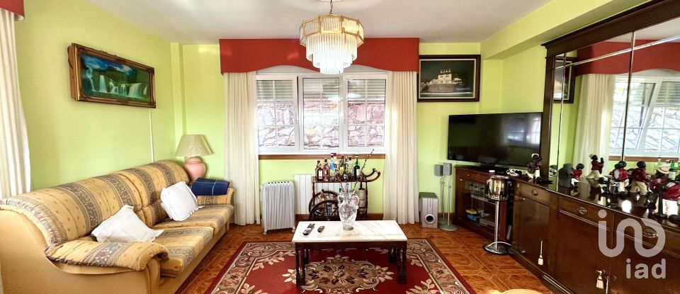 Chalet 5 habitaciones de 336 m² en Acea Da Ma (15174)