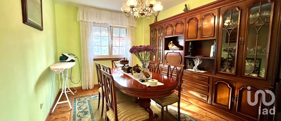 Chalet 5 habitaciones de 336 m² en Acea Da Ma (15174)