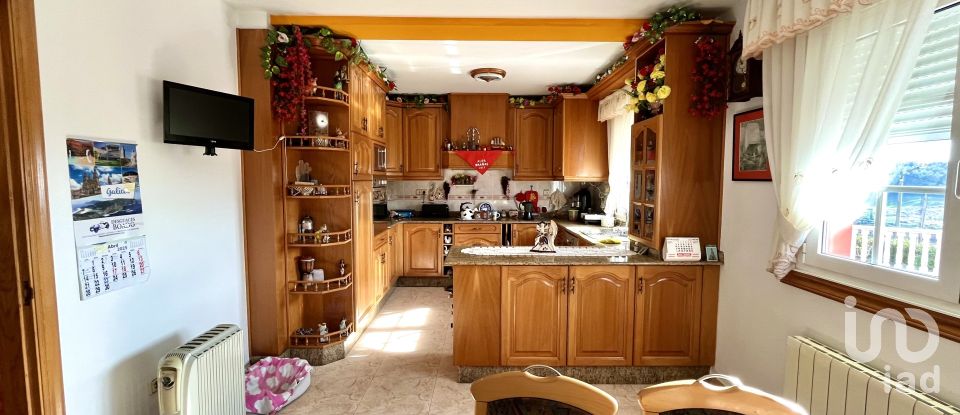 Chalet 5 habitaciones de 336 m² en Acea Da Ma (15174)