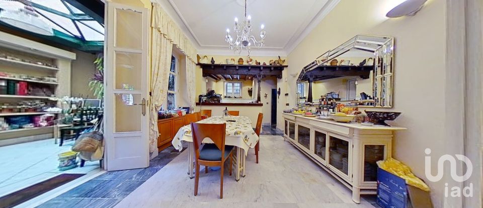 Palacete 8 habitaciones de 550 m² en Almuñécar (18690)