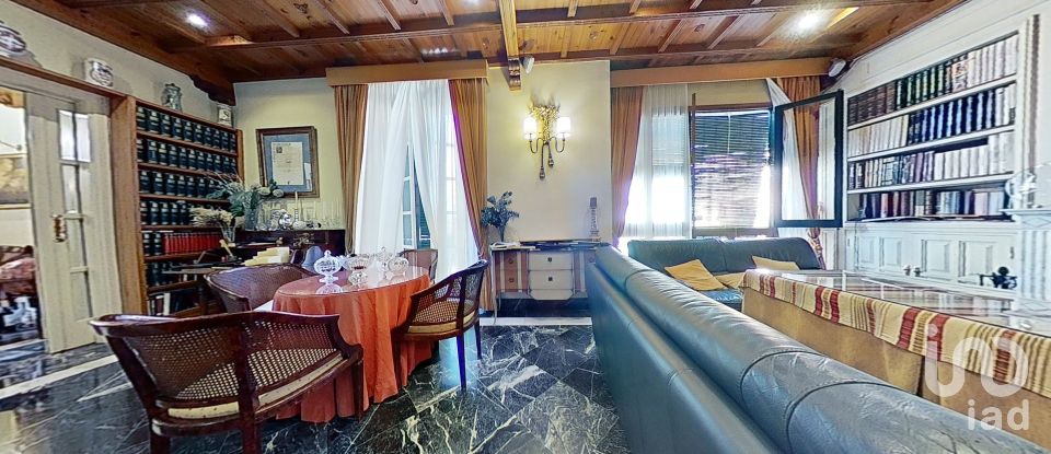 Palacete 8 habitaciones de 550 m² en Almuñécar (18690)