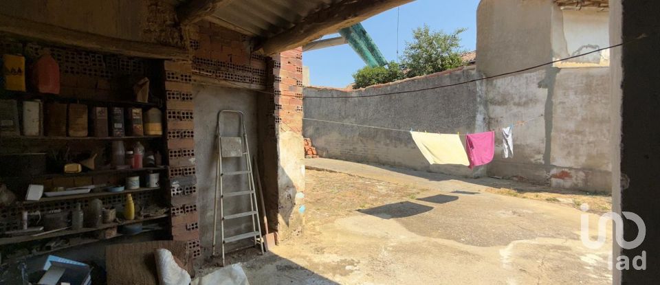 Casa 3 habitaciones de 108 m² en Becilla de Valderaduey (47670)