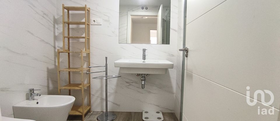 Pis 3 habitacions de 109 m² a Bilbao (48004)