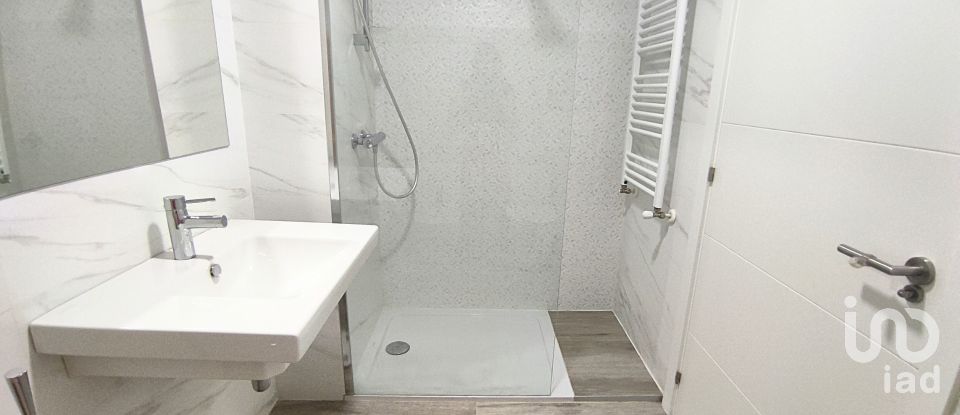 Pis 3 habitacions de 109 m² a Bilbao (48004)