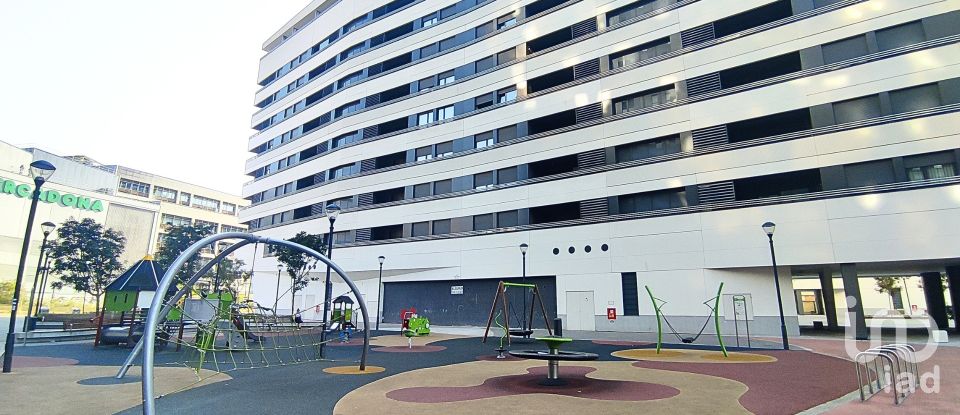 Pis 3 habitacions de 109 m² a Bilbao (48004)