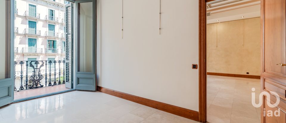 Pis 3 habitacions de 140 m² a Barcelona (08007)