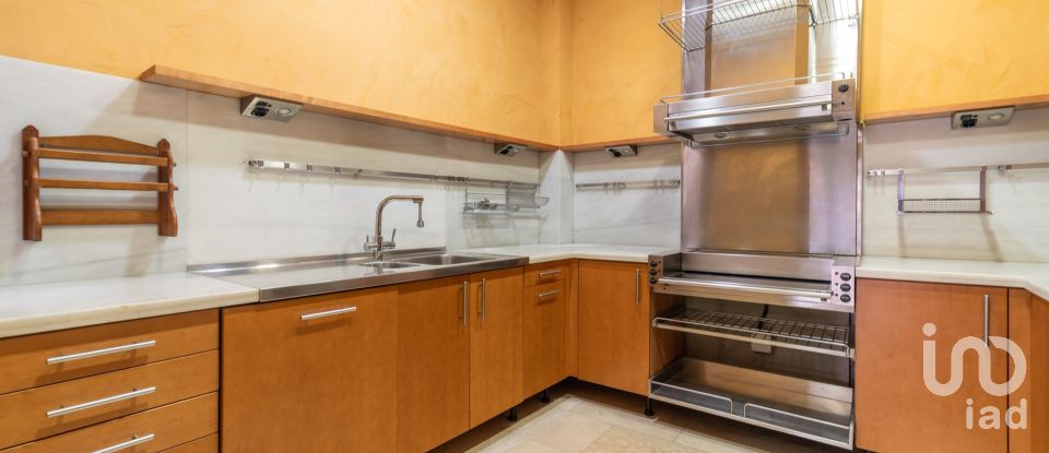 Pis 3 habitacions de 140 m² a Barcelona (08007)