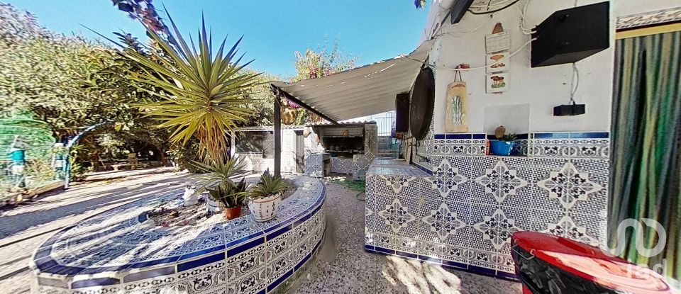 Chalet 4 habitaciones de 301 m² en Crevillent (03330)