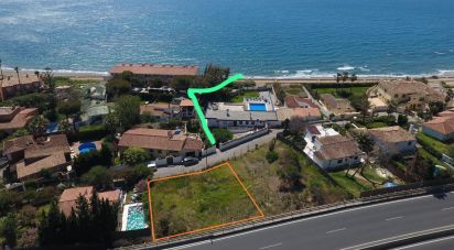 Building plot of 596 m² in Bahia Dorada (29693)
