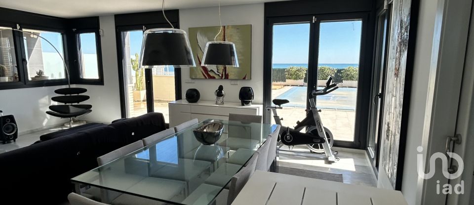 Cottage 3 bedrooms of 269 m² in La Manga del Mar Menor (30380)