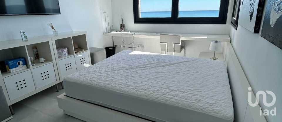 Cottage 3 bedrooms of 269 m² in La Manga del Mar Menor (30380)