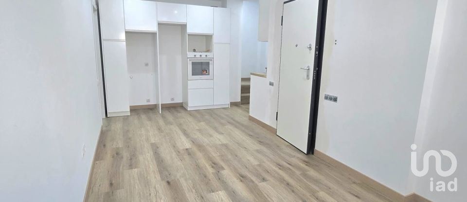 Pis 2 habitacions de 68 m² a Terrassa (08222)