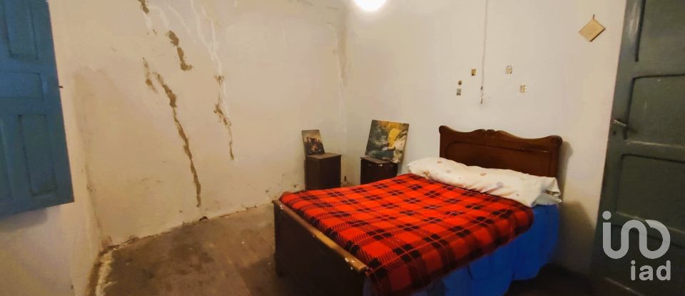 Maison de village 4 chambres de 200 m² à Murias de Rechivaldo (24718)