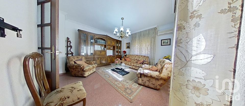 Chalet 5 habitaciones de 235 m² en Camino Viejo de Callosa (03317)