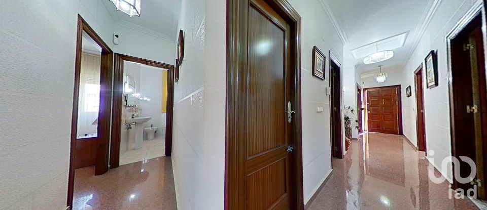 Chalet 5 habitaciones de 235 m² en Camino Viejo de Callosa (03317)