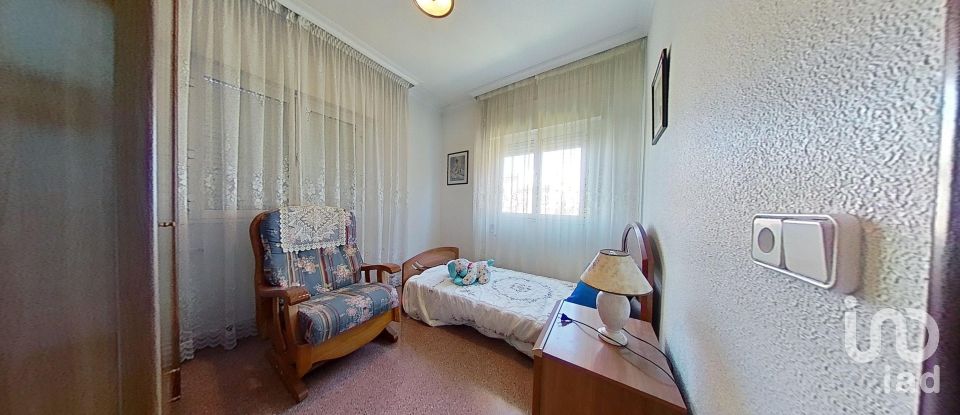 Chalet 5 habitaciones de 235 m² en Camino Viejo de Callosa (03317)