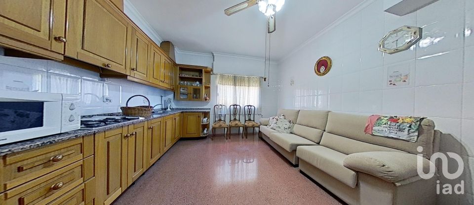 Chalet 5 habitaciones de 235 m² en Camino Viejo de Callosa (03317)