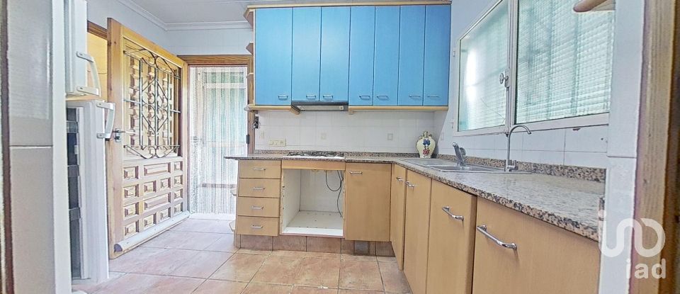 Chalet 5 habitaciones de 235 m² en Camino Viejo de Callosa (03317)