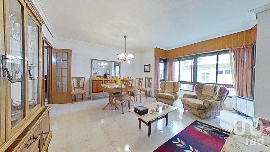 Village house 5 bedrooms of 240 m² in Sant Carles de La Rapita (43540)