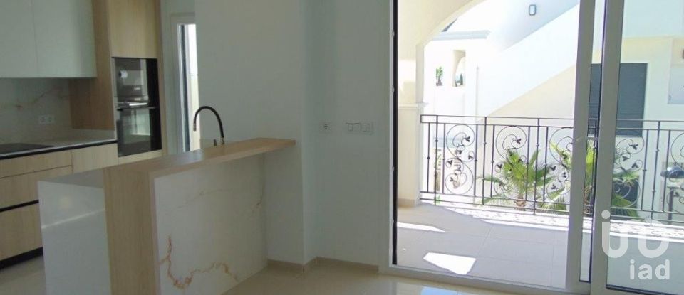 Ático 2 habitaciones de 75 m² en Rojales (03170)